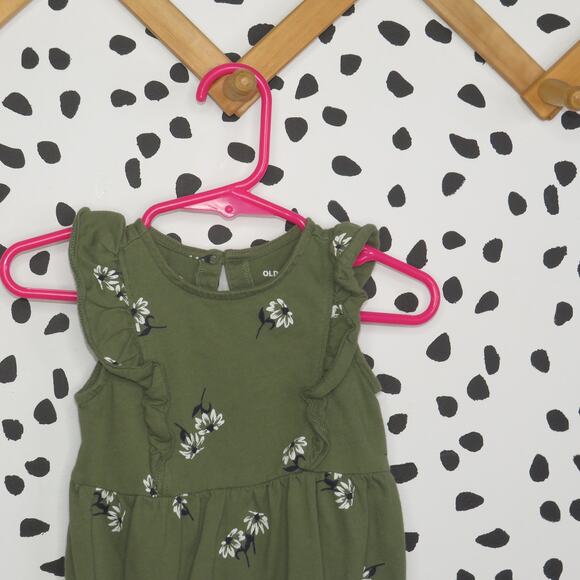 Old Navy Green Floral Print Ruffle Sleeveless Baby Onesie - Picture 2 of 6